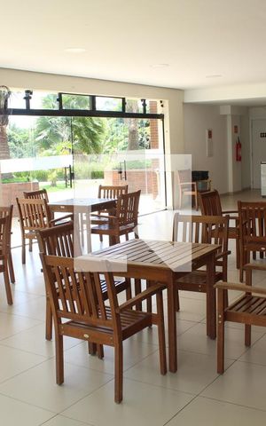 Apartamento para alugar com 56m², 2 quartos e 1 vagaÁrea comum - Churrasqueira