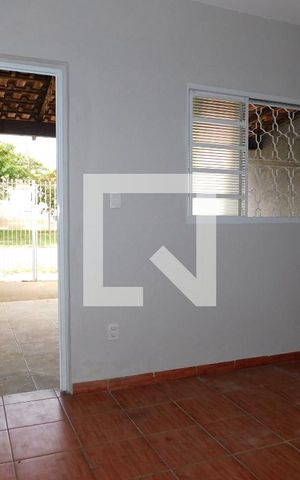 Casa para alugar com 80m², 2 quartos e 1 vagaSala