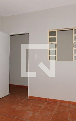 Casa para alugar com 80m², 2 quartos e 1 vagaQuarto 1