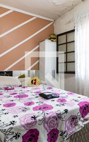 Casa à venda com 300m², 4 quartos e 4 vagas Casa à venda com 300m², 4 quartos e 4 vagasQuarto da Casa 2