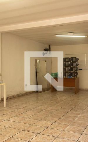 Casa à venda com 142m², 3 quartos e 1 vagaPiso inferior - Salão