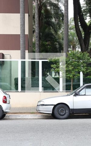 Apartamento à venda com 56m², 2 quartos e 1 vagaFachada do condomínio - Placa instalada