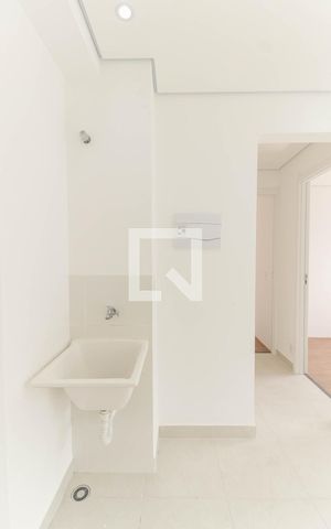 Apartamento para alugar com 32m², 2 quartos e sem vaga Apartamento para alugar com 32m², 2 quartos e sem vagaÁrea de Serviço