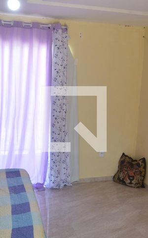 Casa de condomínio à venda com 200m², 1 quarto e 1 vagaSuíte