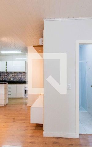 Casa para alugar com 75m², 2 quartos e 1 vaga Casa para alugar com 75m², 2 quartos e 1 vagaSala