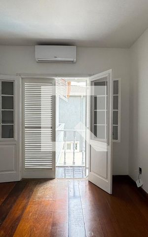 Casa de condomínio à venda com 250m², 4 quartos e sem vaga Casa de condomínio à venda com 250m², 4 quartos e sem vagaSuíte 1