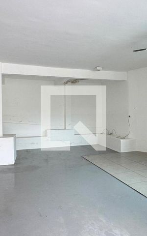 Casa de condomínio à venda com 250m², 4 quartos e sem vaga Casa de condomínio à venda com 250m², 4 quartos e sem vagaSalão de Festas