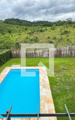 Casa de condomínio à venda com 250m², 4 quartos e sem vaga Casa de condomínio à venda com 250m², 4 quartos e sem vagavista da Suíte 2