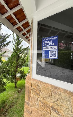Casa de condomínio à venda com 250m², 4 quartos e sem vaga Casa de condomínio à venda com 250m², 4 quartos e sem vagaplaquinha