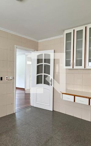 Casa de condomínio à venda com 250m², 4 quartos e sem vaga Casa de condomínio à venda com 250m², 4 quartos e sem vagaCozinha
