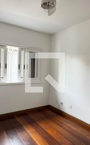 Casa de condomínio à venda com 250m², 4 quartos e sem vaga Casa de condomínio à venda com 250m², 4 quartos e sem vagaQuarto 4
