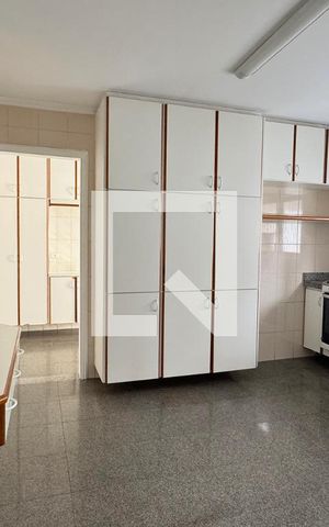 Casa de condomínio à venda com 250m², 4 quartos e sem vaga Casa de condomínio à venda com 250m², 4 quartos e sem vagaCozinha