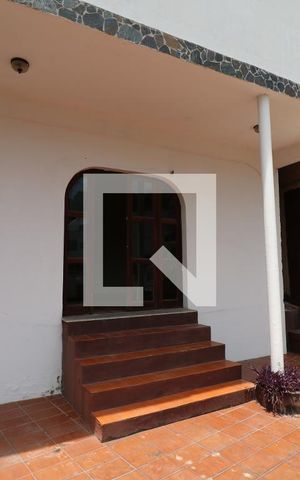 Casa à venda com 295m², 3 quartos e 4 vagasQuintal