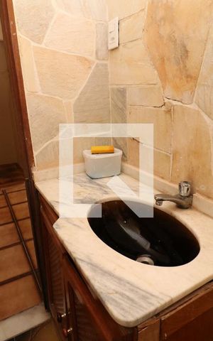Casa à venda com 295m², 3 quartos e 4 vagasLavabo