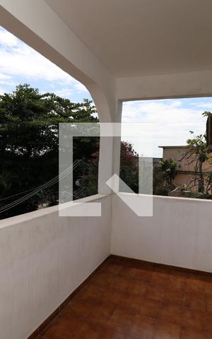 Casa à venda com 295m², 3 quartos e 4 vagasVaranda da Suíte