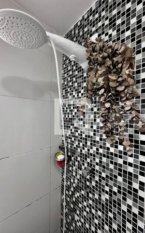 Casa à venda com 90m², 3 quartos e 2 vagas Casa à venda com 90m², 3 quartos e 2 vagasBanheiro