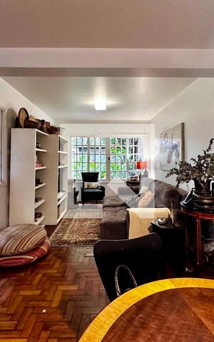 Casa à venda com 90m², 3 quartos e 2 vagas Casa à venda com 90m², 3 quartos e 2 vagasSala