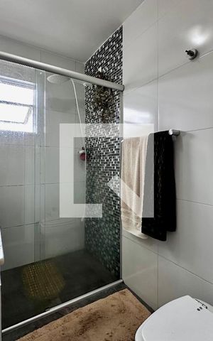 Casa à venda com 90m², 3 quartos e 2 vagas Casa à venda com 90m², 3 quartos e 2 vagasBanheiro