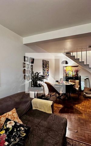 Casa à venda com 90m², 3 quartos e 2 vagas Casa à venda com 90m², 3 quartos e 2 vagasSala