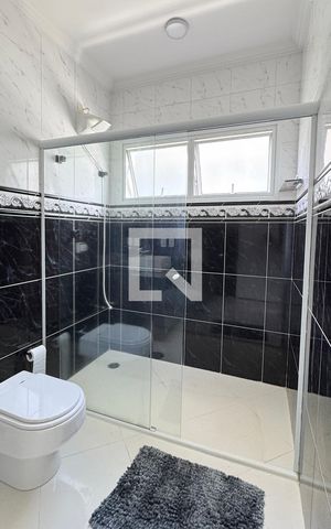 Casa de condomínio à venda com 403m², 4 quartos e 4 vagasBanheiro da Suíte 3