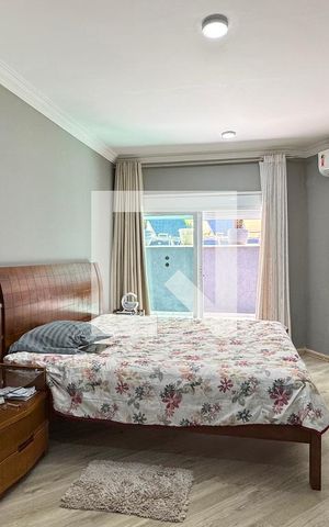 Casa de condomínio à venda com 403m², 4 quartos e 4 vagasSuíte 1