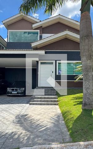 Casa de condomínio à venda com 403m², 4 quartos e 4 vagasFachada