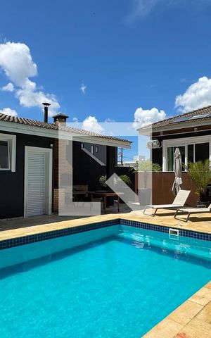 Casa de condomínio à venda com 403m², 4 quartos e 4 vagasPiscina