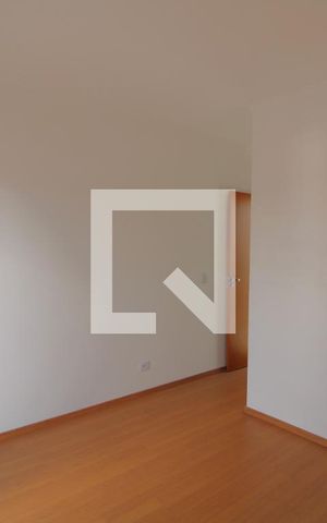 Casa à venda com 100m², 3 quartos e 2 vagasSuíte