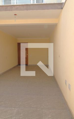 Casa à venda com 100m², 3 quartos e 2 vagasGaragem