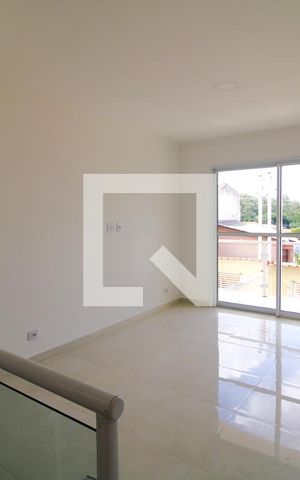 Casa à venda com 100m², 3 quartos e 2 vagasSala