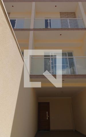 Casa à venda com 100m², 3 quartos e 2 vagasFachada