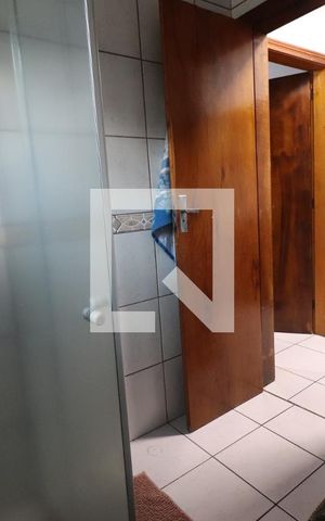 Casa à venda com 116m², 2 quartos e 2 vagasBanheiro