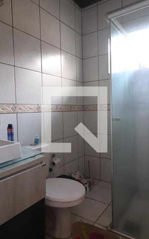 Casa à venda com 116m², 2 quartos e 2 vagasBanheiro
