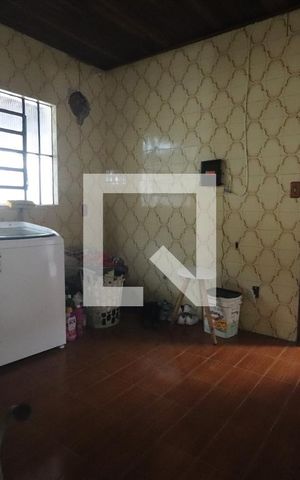 Casa à venda com 116m², 2 quartos e 2 vagasLavanderia