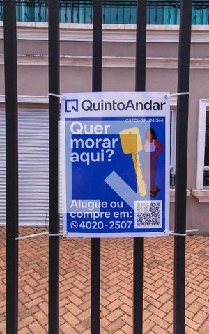 Casa à venda com 600m², 12 quartos e 6 vagas Casa à venda com 600m², 12 quartos e 6 vagasFachada