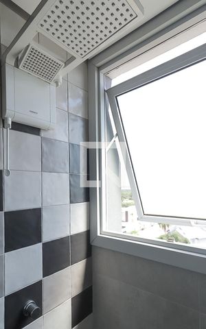 Apartamento para alugar com 66m², 2 quartos e sem vagaBanheiro