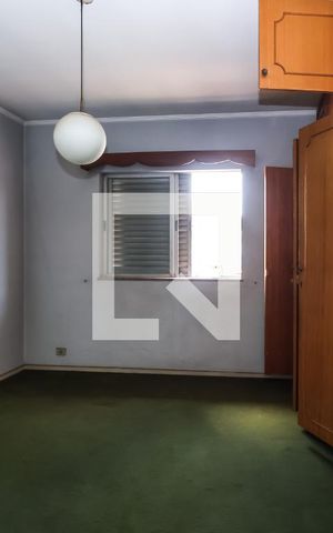 Casa à venda com 380m², 5 quartos e 4 vagas Casa à venda com 380m², 5 quartos e 4 vagasQuarto 2