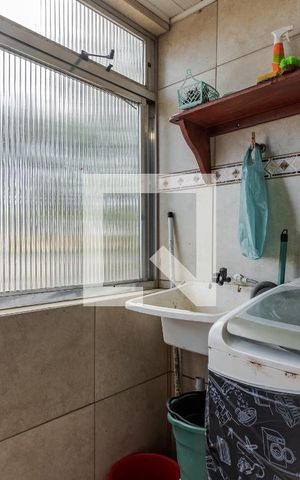 Apartamento para alugar com 70m², 2 quartos e sem vaga Apartamento para alugar com 70m², 2 quartos e sem vagaCozinha e Área de Serviço