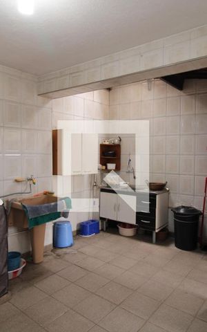 Casa à venda com 100m², 3 quartos e 1 vagaÁrea de Serviço