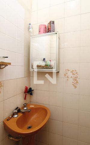 Casa à venda com 100m², 3 quartos e 1 vagaBanheiro 2