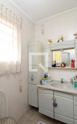 Casa à venda com 100m², 3 quartos e 1 vagaBanheiro