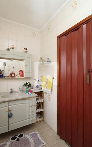 Casa à venda com 100m², 3 quartos e 1 vagaBanheiro