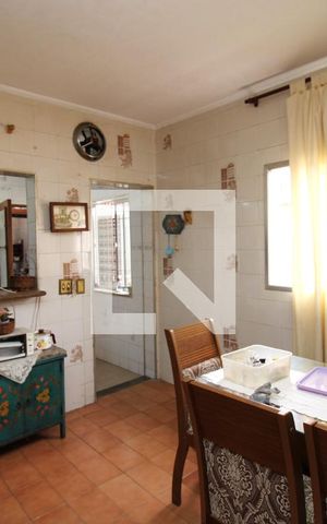 Casa à venda com 100m², 3 quartos e 1 vagaSala