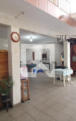 Casa à venda com 100m², 3 quartos e 1 vagaÁrea de Serviço