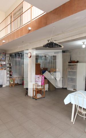 Casa à venda com 100m², 3 quartos e 1 vagaÁrea de Serviço