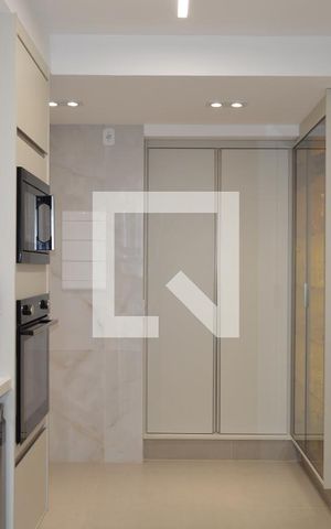 Apartamento à venda com 104m², 2 quartos e 2 vagasCozinha