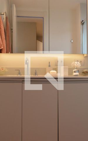 Apartamento à venda com 104m², 2 quartos e 2 vagasBanheiro da Suíte 2