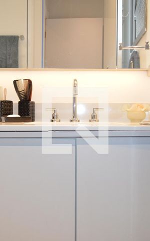 Apartamento à venda com 104m², 2 quartos e 2 vagasBanheiro da Suíte 1