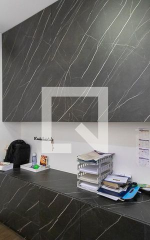 Casa de condomínio à venda com 360m², 5 quartos e 4 vagas Casa de condomínio à venda com 360m², 5 quartos e 4 vagasEscritório