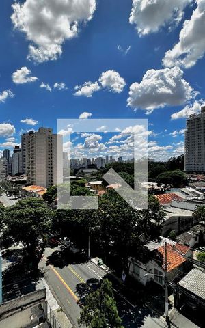 Apartamento à venda com 195m², 4 quartos e 4 vagas Apartamento à venda com 195m², 4 quartos e 4 vagasVista